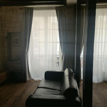 Appartement Notre Dame Париж Екстериор снимка