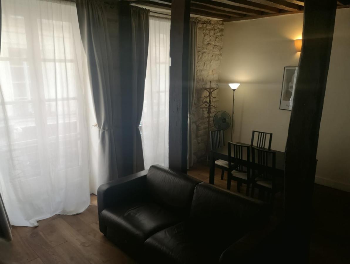 Appartement Notre Dame Париж Екстериор снимка